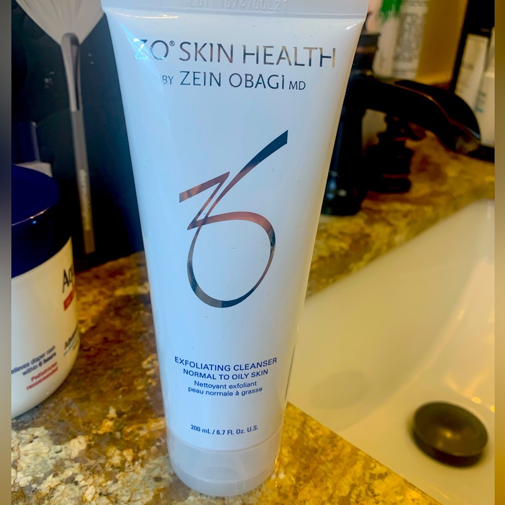 Zo skin health exfoliating cleanser